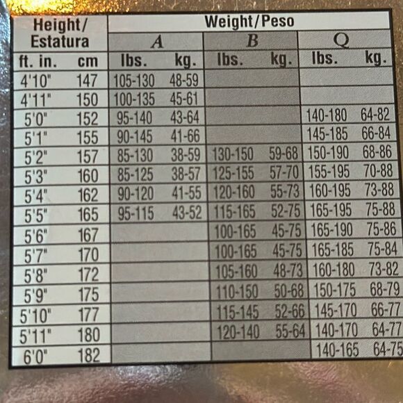 Legg’s Sheer Energy Opaques Pantyhose in Jet Black! - Picture 3 of 4